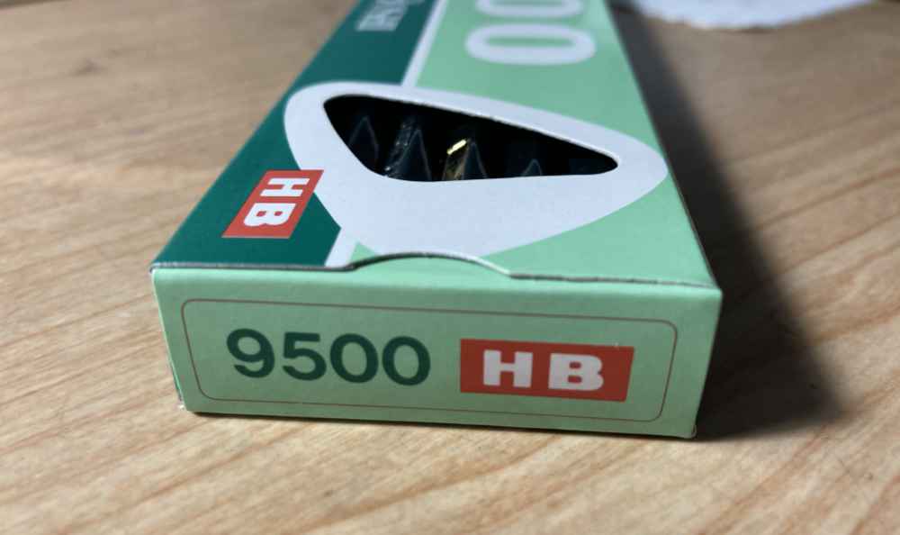Kita-Boshi 9500 HB Pencil Box Side